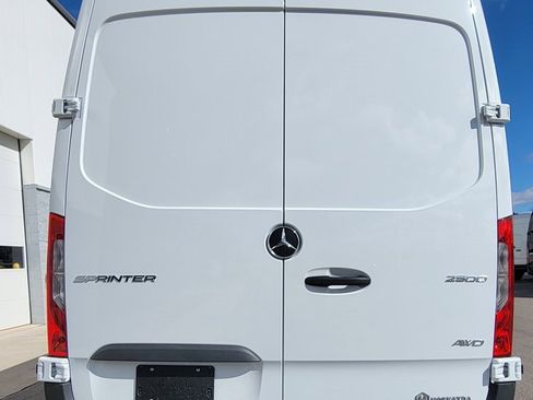 New 2025 Mercedes-Benz Sprinter 2500 image 6