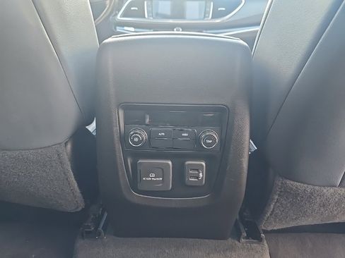 Used 2020 Buick Enclave Essence w/ Sound and Sites Package image 25