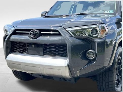 Certified 2024 Toyota 4Runner TRD Off-Road Premium w/ TRD Black Wheel Package (TMS) AWD/4WD image 9