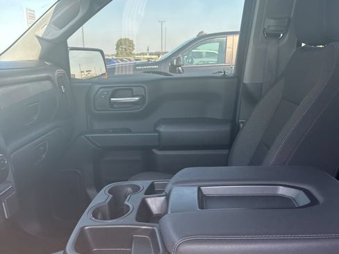 Used 2025 Chevrolet Silverado 1500 Custom w/ Turbomax Blackout Package AWD/4WD image 13