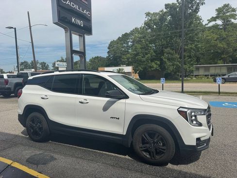 Used 2023 GMC Terrain AT4 w/ Infotainment Package II AWD/4WD image 8