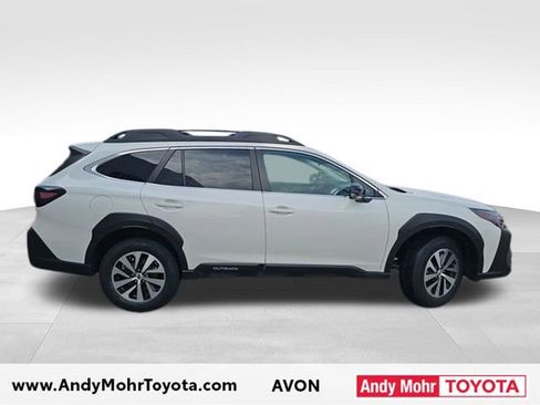 Used 2023 Subaru Outback Premium AWD/4WD image 7