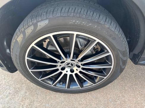 Used 2021 Mercedes-Benz GLC 300 image 21