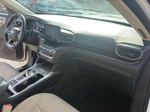 Used 2020 Ford Explorer Limited RWD image 21