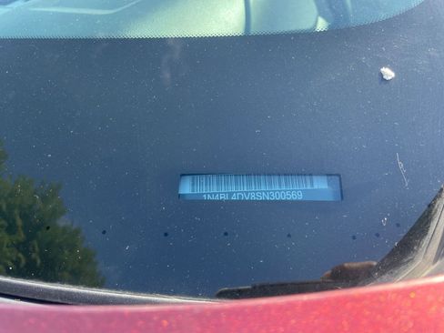 Used 2025 Nissan Altima 2.5 SV image 30