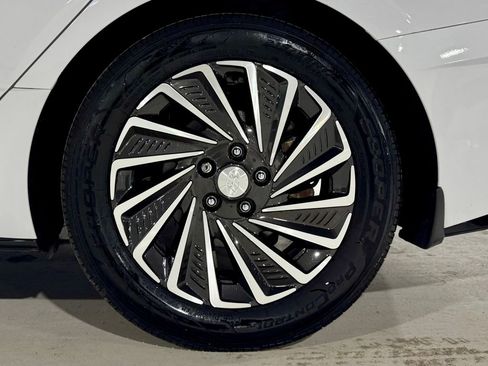 Used 2023 Hyundai Sonata Limited image 34