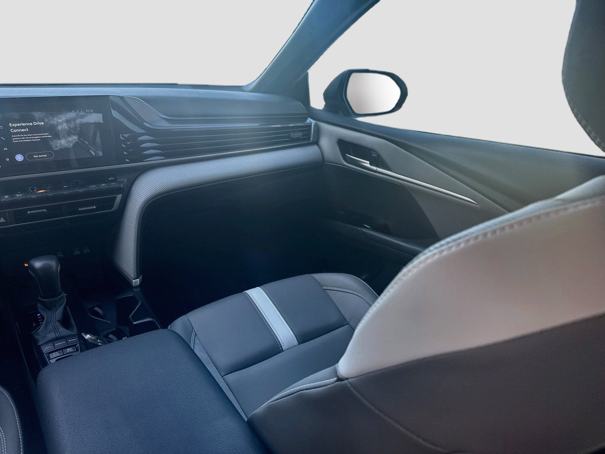Used 2025 Toyota Camry SE w/ Convenience Package FWD image 21