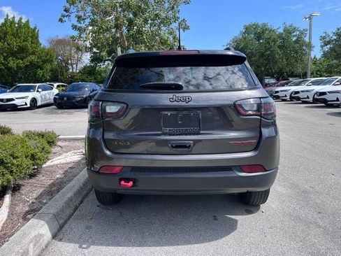 Used 2022 Jeep Compass Trailhawk w/ Trailhawk Elite Group AWD/4WD image 5