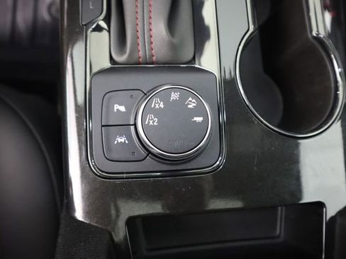 Used 2019 Chevrolet Blazer RS AWD/4WD image 52