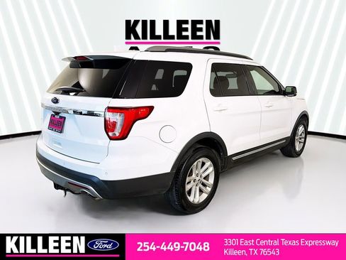 Used 2017 Ford Explorer XLT w/ Equipment Group 201A image 8
