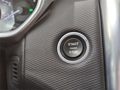 Used 2023 Land Rover Discovery S R-Dynamic image 37