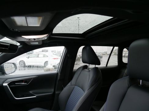 Used 2025 Toyota RAV4 XSE image 29