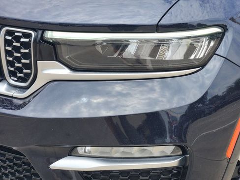 Used 2023 Jeep Grand Cherokee Summit AWD/4WD image 12