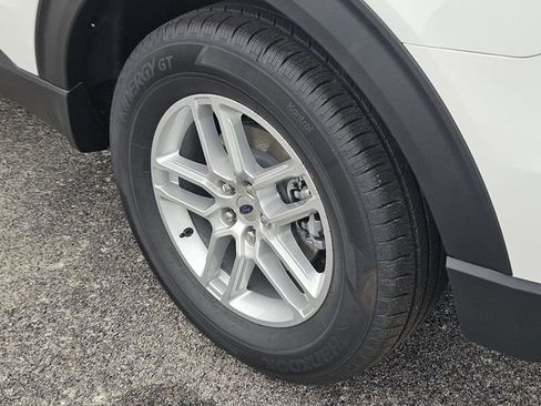 New 2025 Ford Explorer Active image 9