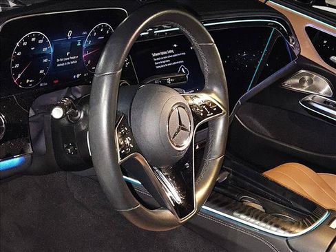 Used 2024 Mercedes-Benz E 350 4MATIC Sedan image 7