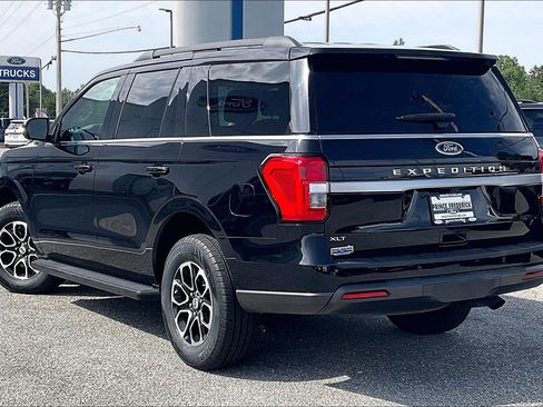 Certified 2023 Ford Expedition XLT AWD/4WD image 11