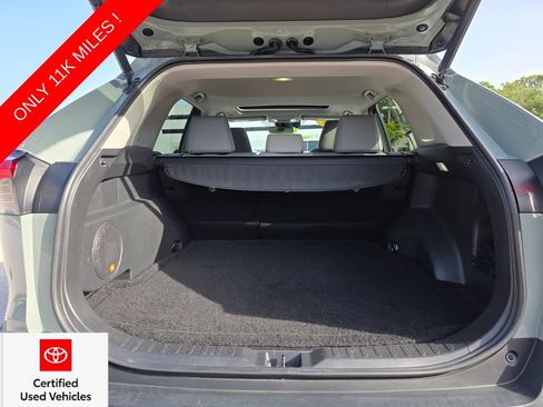 Used 2023 Toyota RAV4 XLE Premium FWD image 19