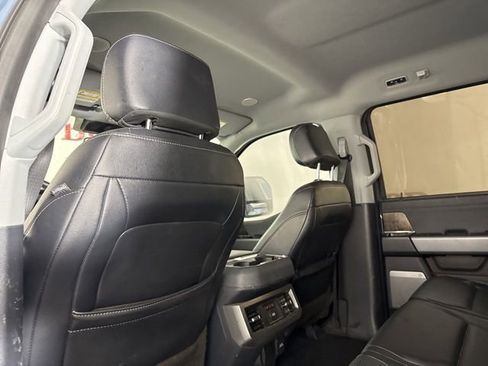 Used 2023 Ford F250 Lariat w/ Lariat Ultimate Package image 14