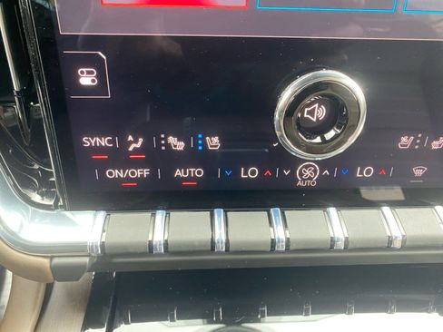 New 2026 GMC Yukon XL Denali Ultimate image 26