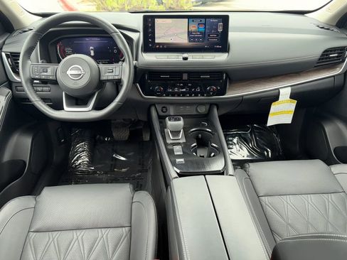 Used 2024 Nissan Rogue Platinum w/ Platinum Premium Package FWD image 21