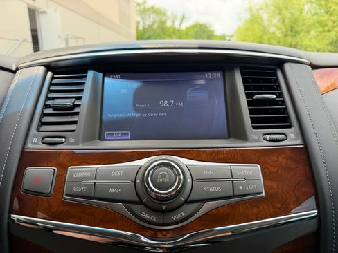 Used 2015 INFINITI QX80 2WD w/ Deluxe Technology Package image 40