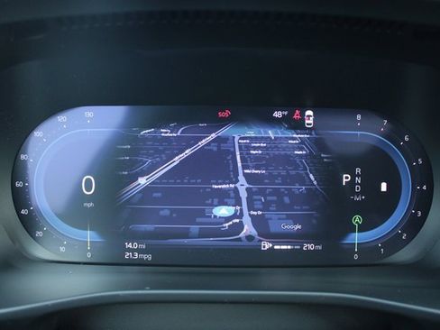 Used 2025 Volvo XC40 B5 Plus image 26