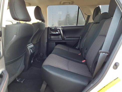 Used 2021 Toyota 4Runner TRD Off-Road AWD/4WD image 19