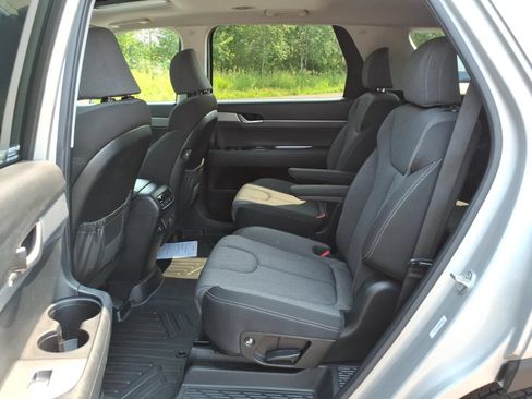 Used 2022 Hyundai Palisade SEL FWD image 17