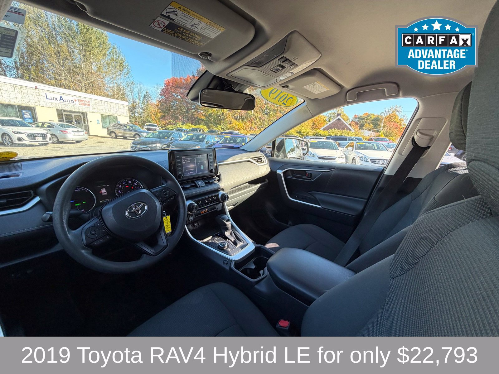 Used 2019 Toyota RAV4 LE w/ Carpet Mat Package AWD/4WD image 11