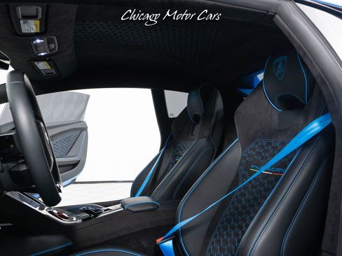 Used 2023 Lamborghini Huracan Tecnica image 21