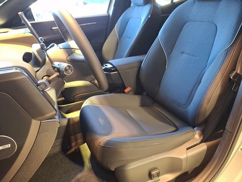New 2026 Volvo EX30 Ultra w/ Protection Package AWD/4WD image 8