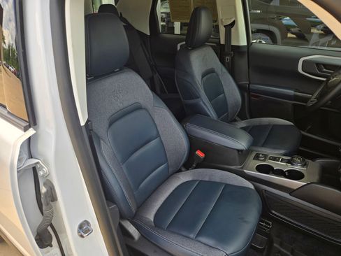 Used 2024 Ford Bronco Sport Outer Banks w/ Tech Package AWD/4WD image 24