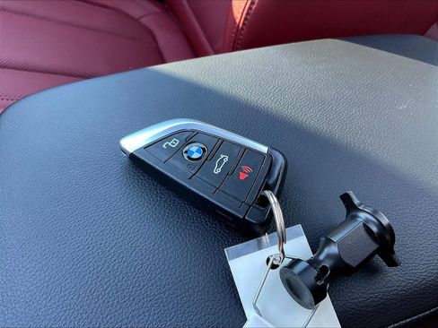 Used 2023 BMW X3 xDrive30i w/ Premium Package AWD/4WD image 35