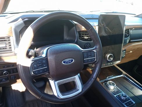 Used 2023 Ford Expedition Max King Ranch image 9