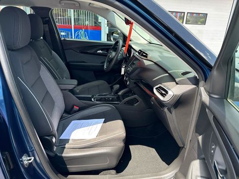 Used 2021 Chevrolet TrailBlazer LS FWD image 24