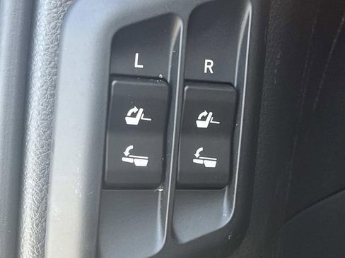 Used 2023 Lexus GX 460 Luxury w/ Accessory Package AWD/4WD image 12