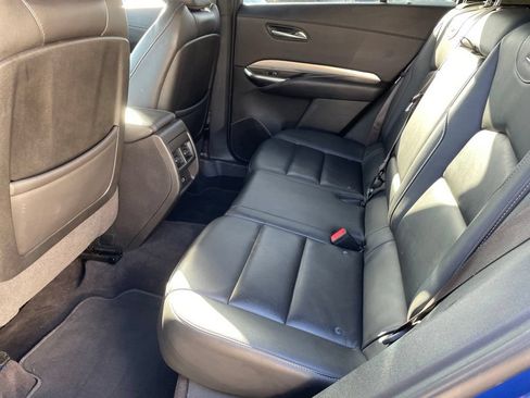 Used 2023 Cadillac XT4 Premium Luxury FWD image 18