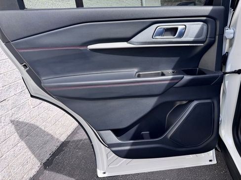 New 2026 Ford Explorer ST-Line AWD/4WD image 29