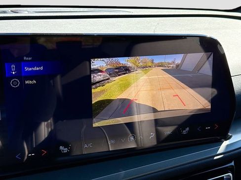 New 2026 Chevrolet Traverse LT w/ Midnight/Sport Edition image 15