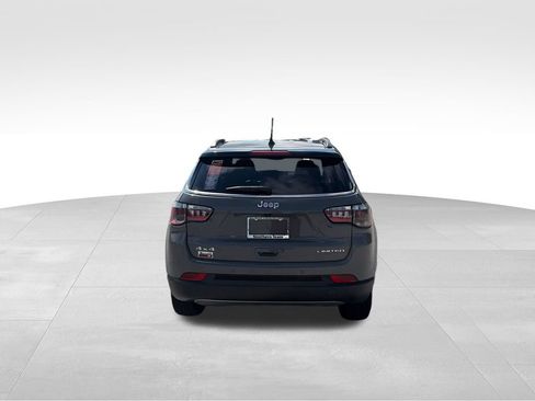 Used 2024 Jeep Compass Limited AWD/4WD image 5