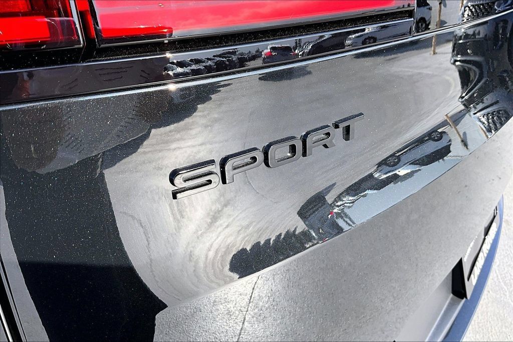 New 2027 Land Rover Range Rover Sport SE AWD/4WD image 9