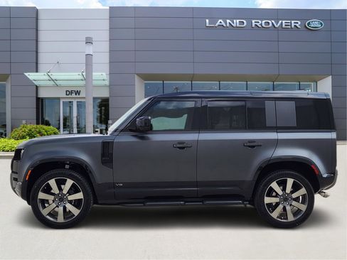 New 2026 Land Rover Defender 110 V8 image 3