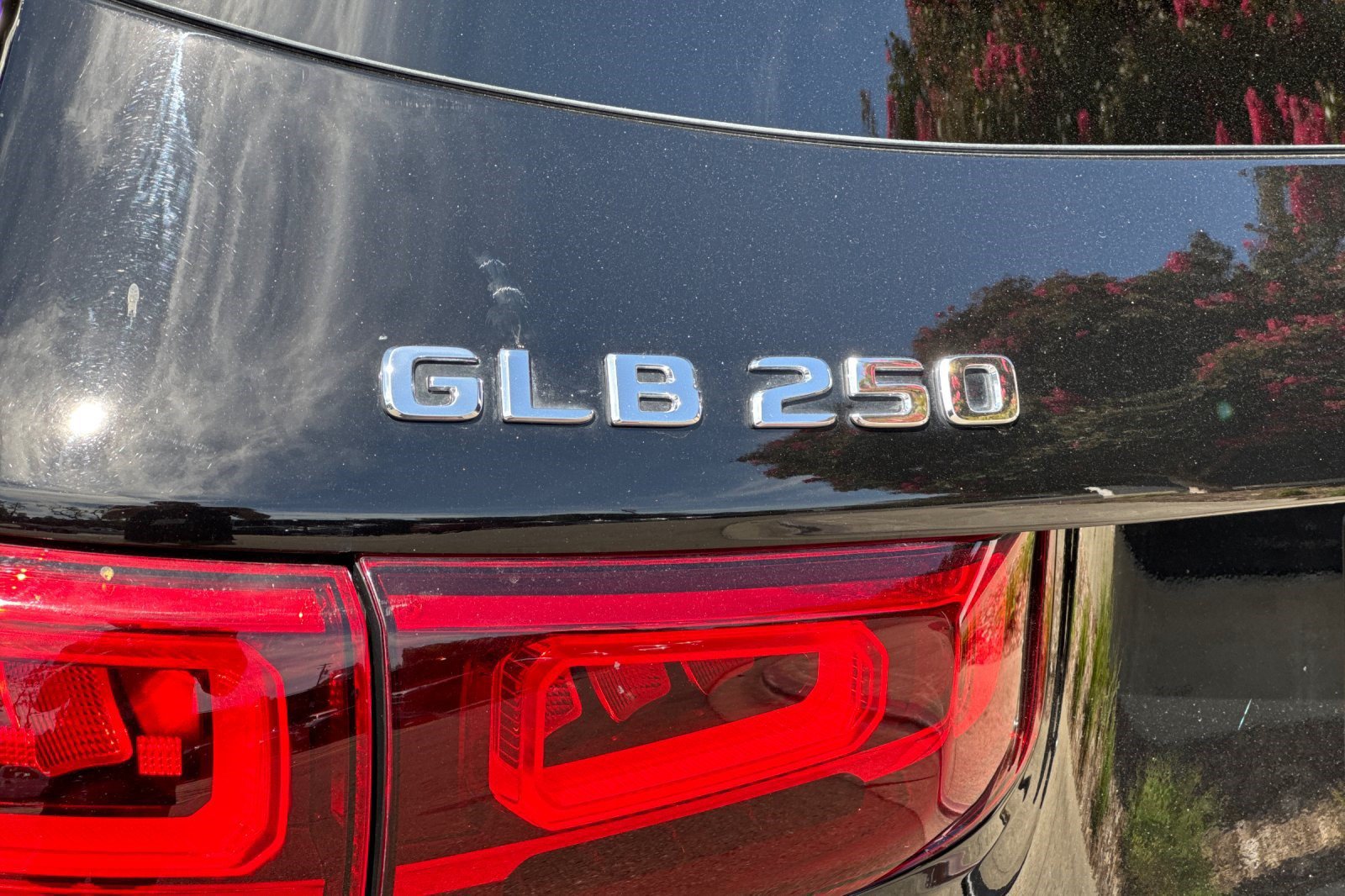 Used 2023 Mercedes-Benz GLB 250 image 28