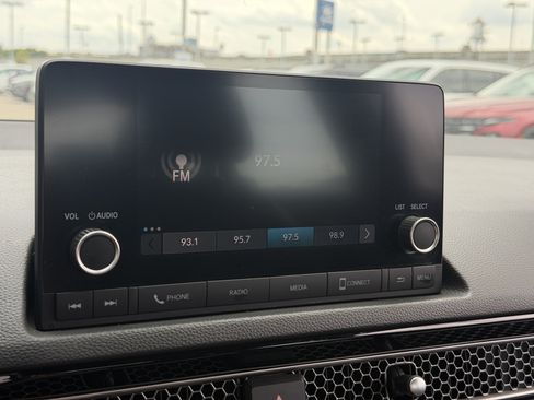 Used 2023 Honda Civic Sport image 32