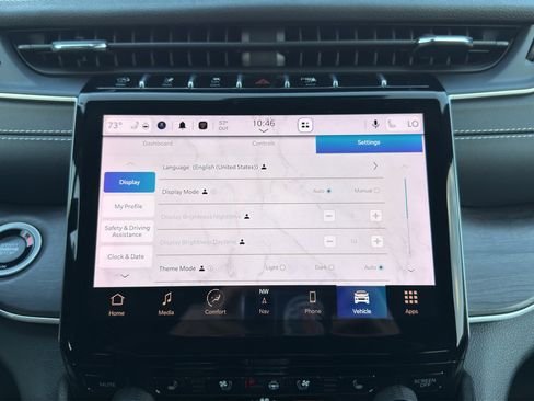 Used 2024 Jeep Grand Cherokee Limited w/ Luxury Tech Group II AWD/4WD image 28