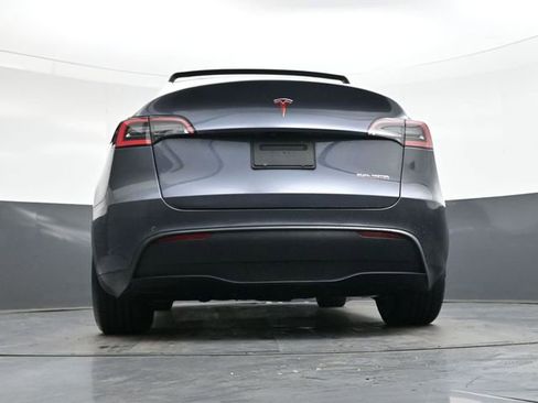 Used 2021 Tesla Model Y Performance image 31