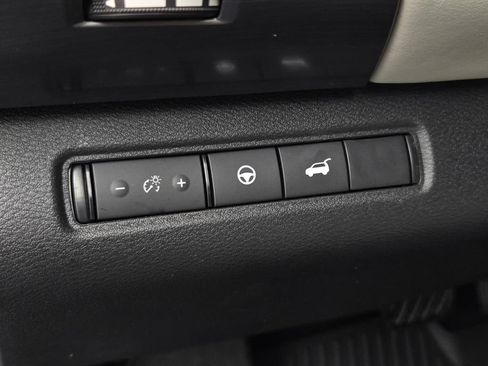 New 2026 Nissan Pathfinder SL FWD image 20