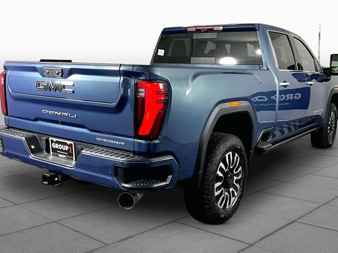 Used 2024 GMC Sierra 2500 Denali Ultimate image 13