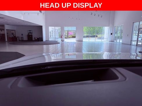 Used 2023 Acura MDX SH-AWD w/ Advance Package image 9