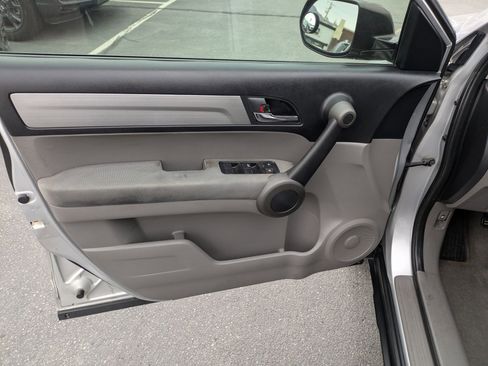 Used 2010 Honda CR-V LX image 14